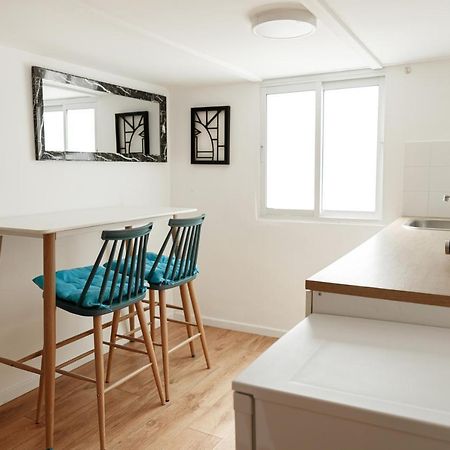 Theodor Apartments By Gamtiza Tel Aviv Esterno foto