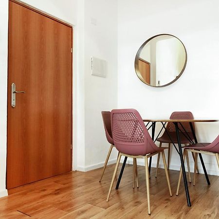 Theodor Apartments By Gamtiza Tel Aviv Esterno foto