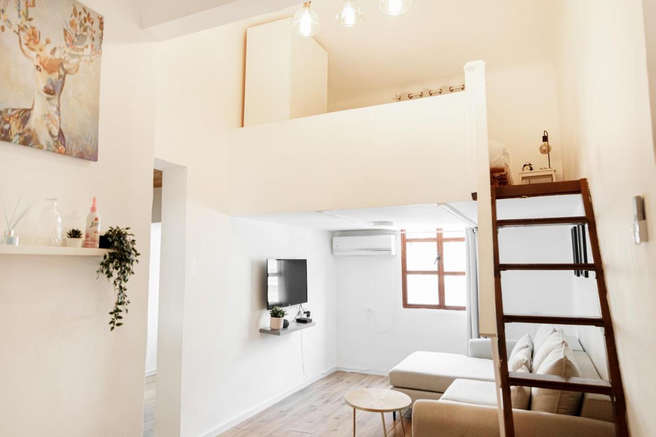 Theodor Apartments By Gamtiza Tel Aviv Esterno foto